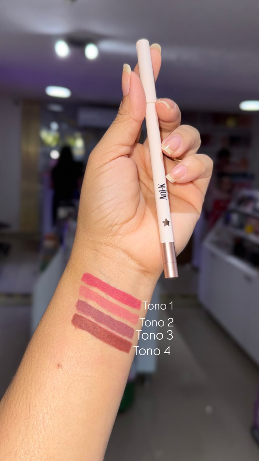 DELINEADOR DE LABIOS ANIK