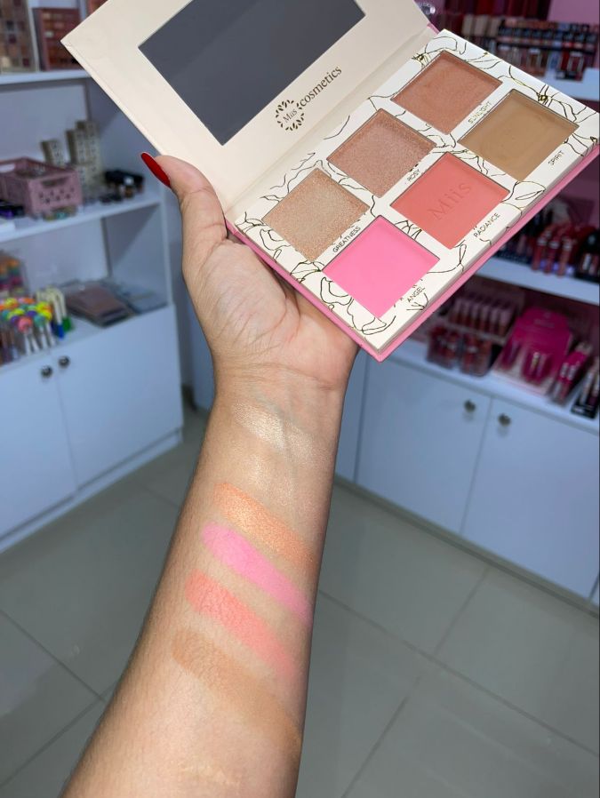 PALETA PARA ROSTRO MIIS COSMETICS