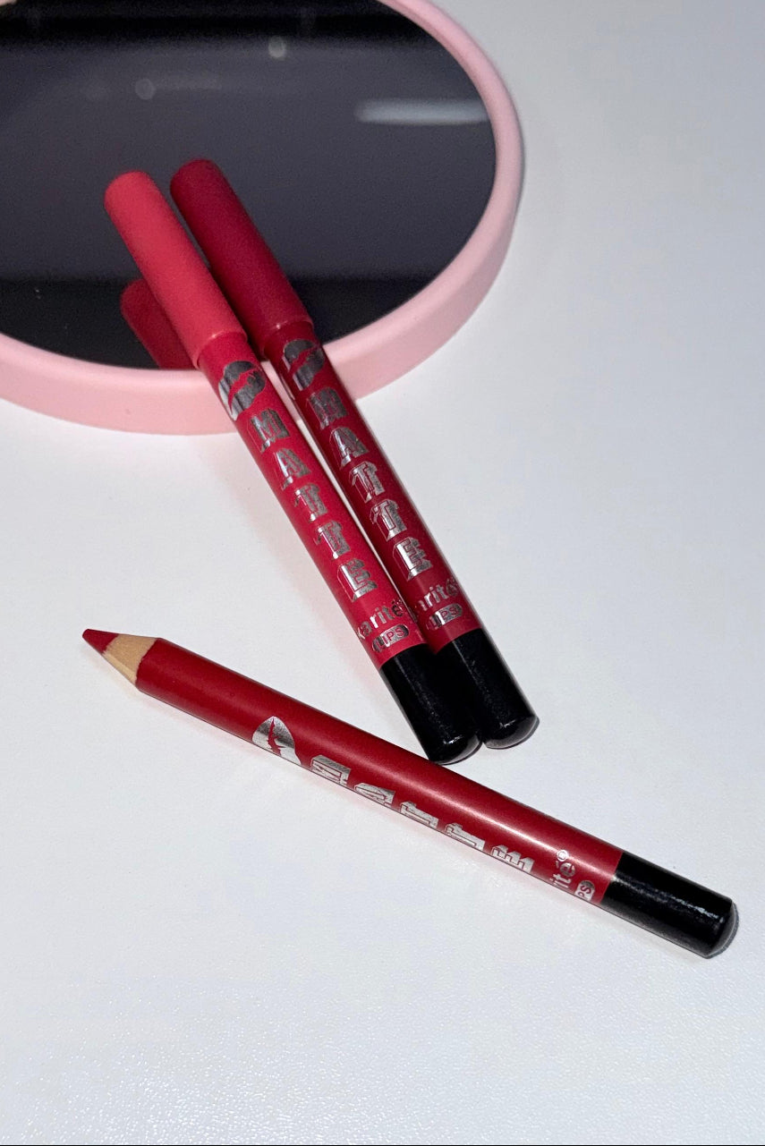 DELINEADOR DE LABIOS KARITE